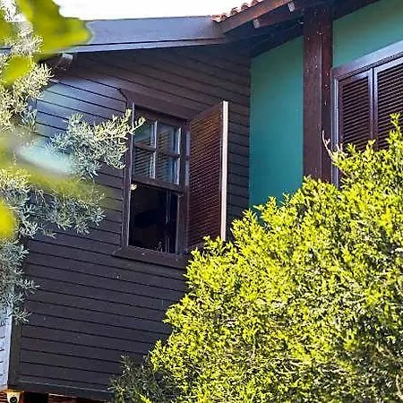 House 5 Ξενοδοχείο 4*
